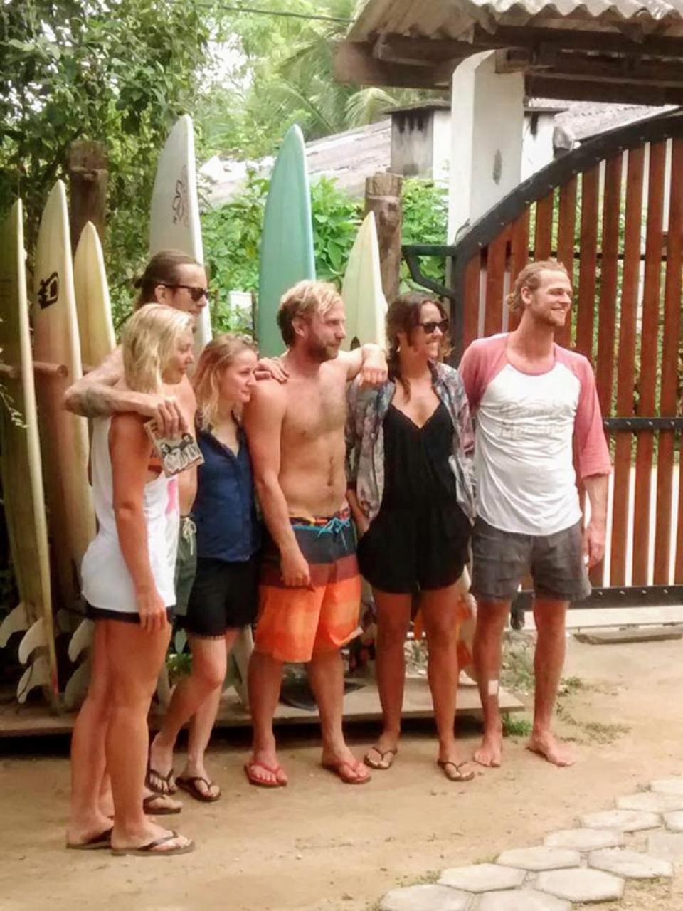 Отель Surfing Life Ахангама Экстерьер фото